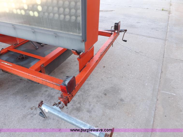 image for item H9044 Wink-O-Matic traffic sign