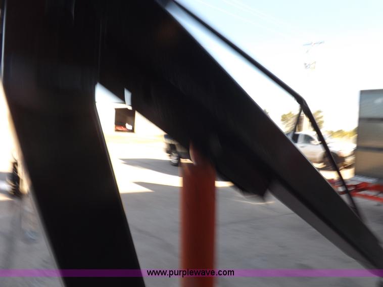 image for item H9045 Engine hoist