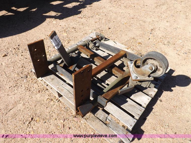 image for item H9051 Shop built supports