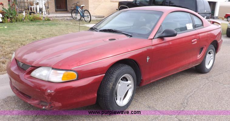 image for item H9057 1997 Ford Mustang