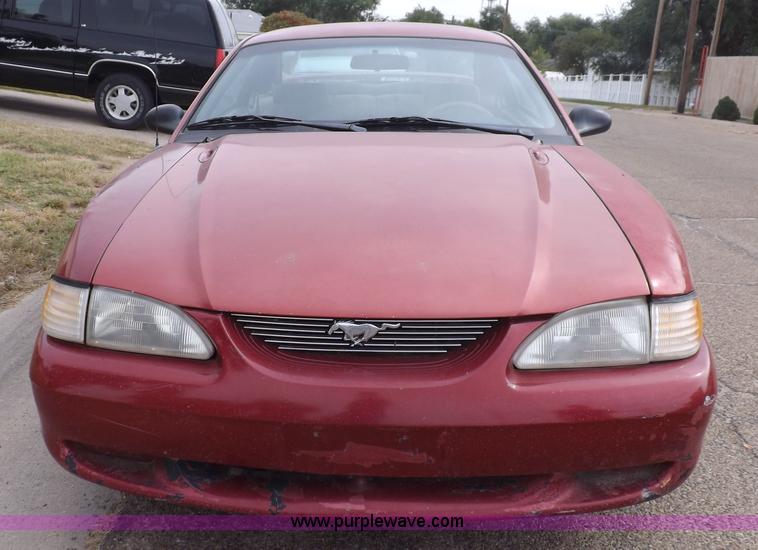 image for item H9057 1997 Ford Mustang