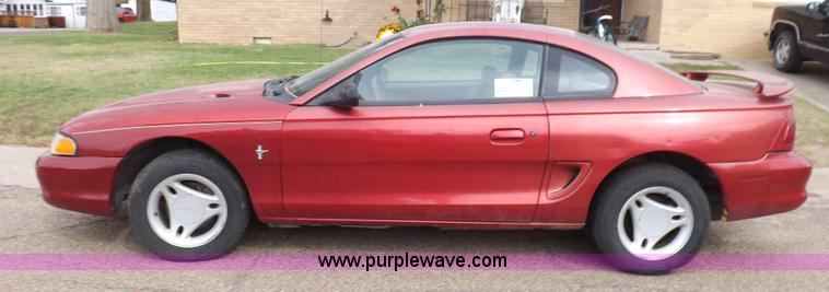 image for item H9057 1997 Ford Mustang