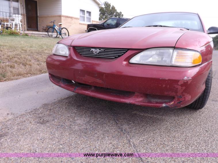 image for item H9057 1997 Ford Mustang