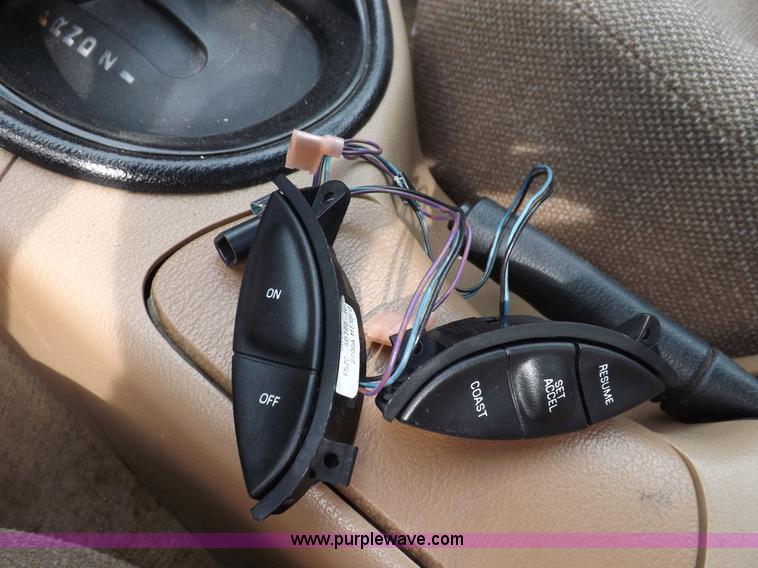 image for item H9057 1997 Ford Mustang