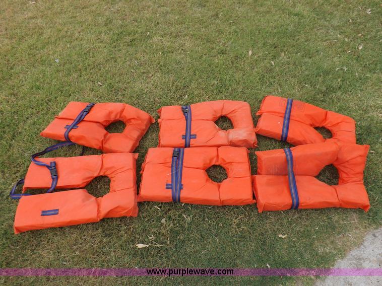 image for item H9058 1981 EBKO boat