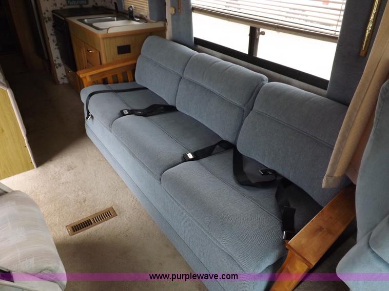 image for item H9059 1990 Itasca Sunflower Winnebago RV