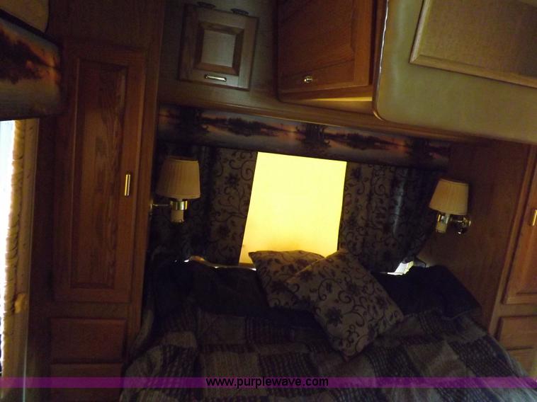 image for item H9059 1990 Itasca Sunflower Winnebago RV