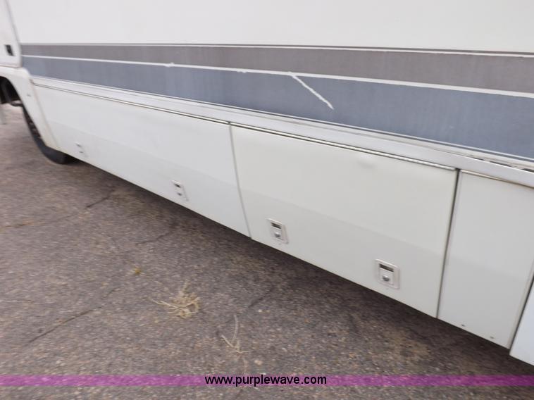 image for item H9059 1990 Itasca Sunflower Winnebago RV