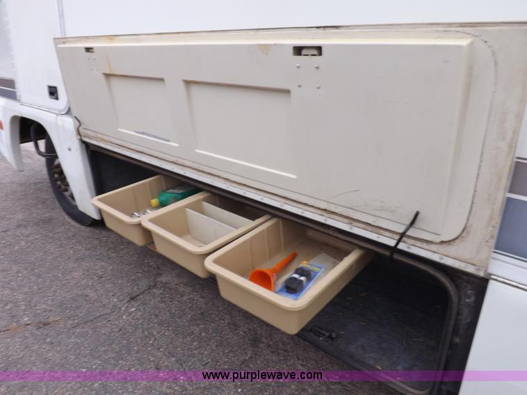 image for item H9059 1990 Itasca Sunflower Winnebago RV