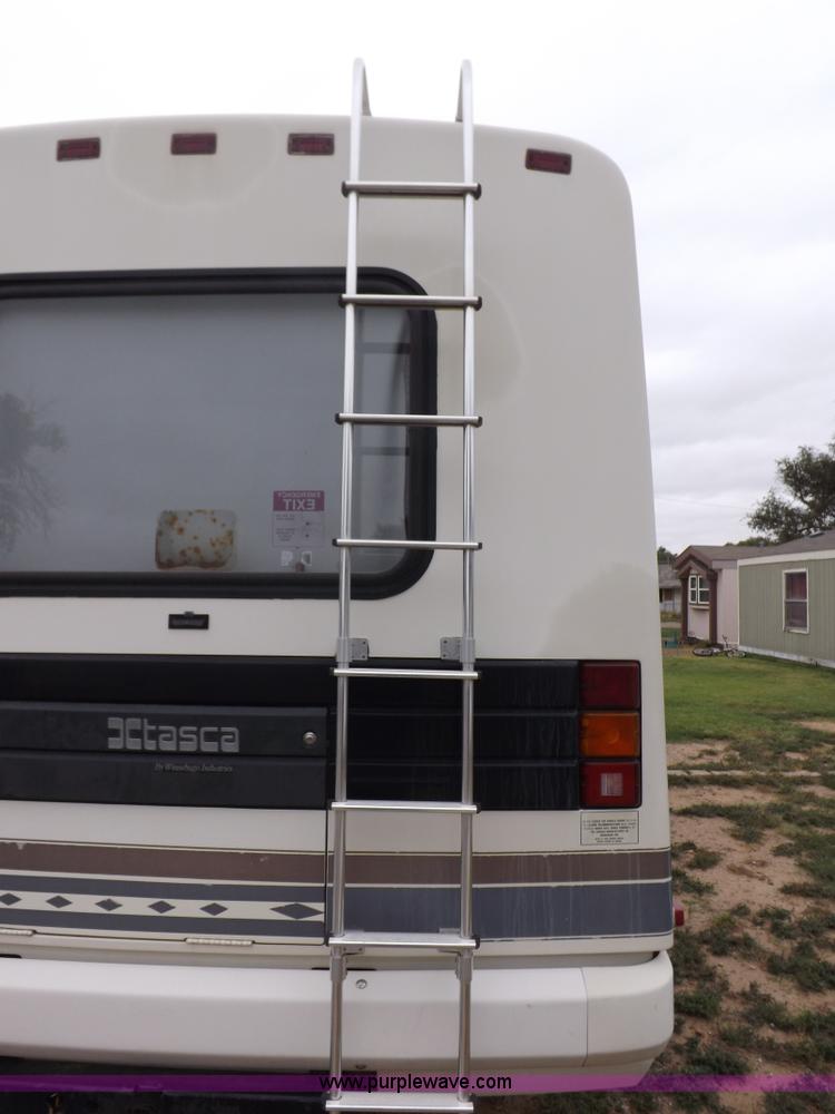 image for item H9059 1990 Itasca Sunflower Winnebago RV