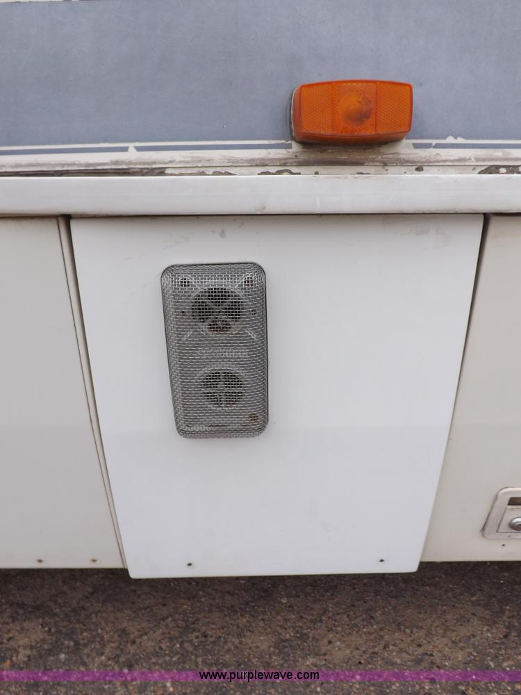 image for item H9059 1990 Itasca Sunflower Winnebago RV