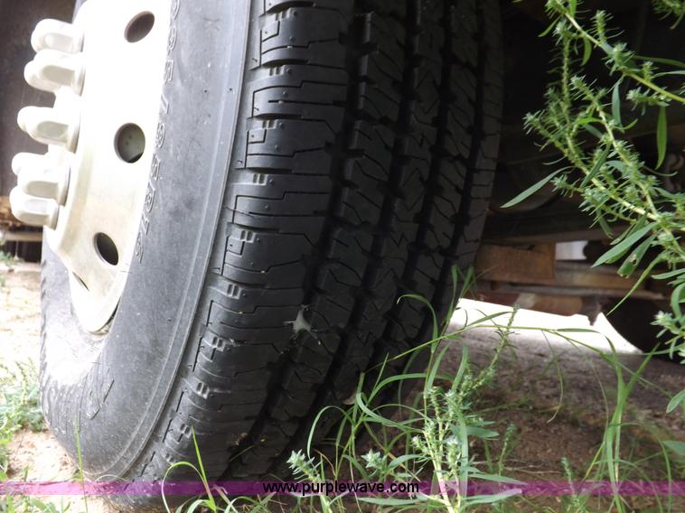 image for item H9059 1990 Itasca Sunflower Winnebago RV