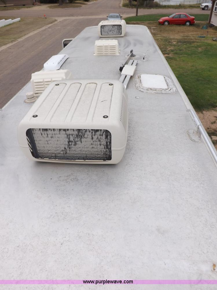 image for item H9059 1990 Itasca Sunflower Winnebago RV