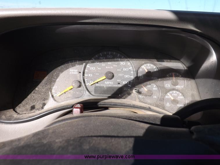 image for item H9061 1999 Chevrolet Silverado 1500 LS pickup truck