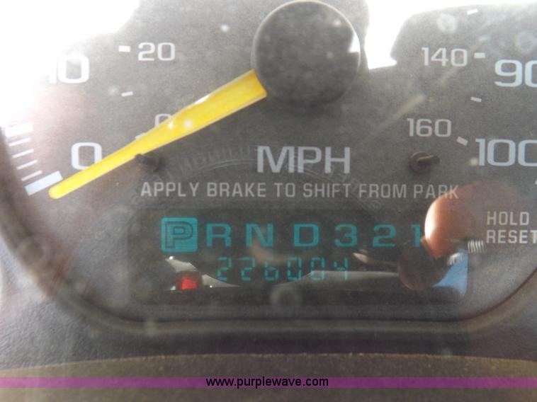 image for item H9061 1999 Chevrolet Silverado 1500 LS pickup truck