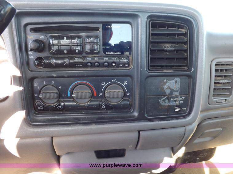 image for item H9061 1999 Chevrolet Silverado 1500 LS pickup truck