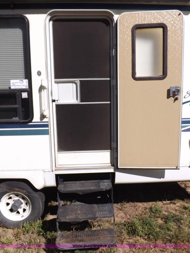 image for item H9082 1996 Seahawk Gulfstream travel trailer