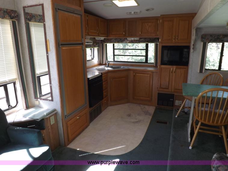 image for item H9082 1996 Seahawk Gulfstream travel trailer