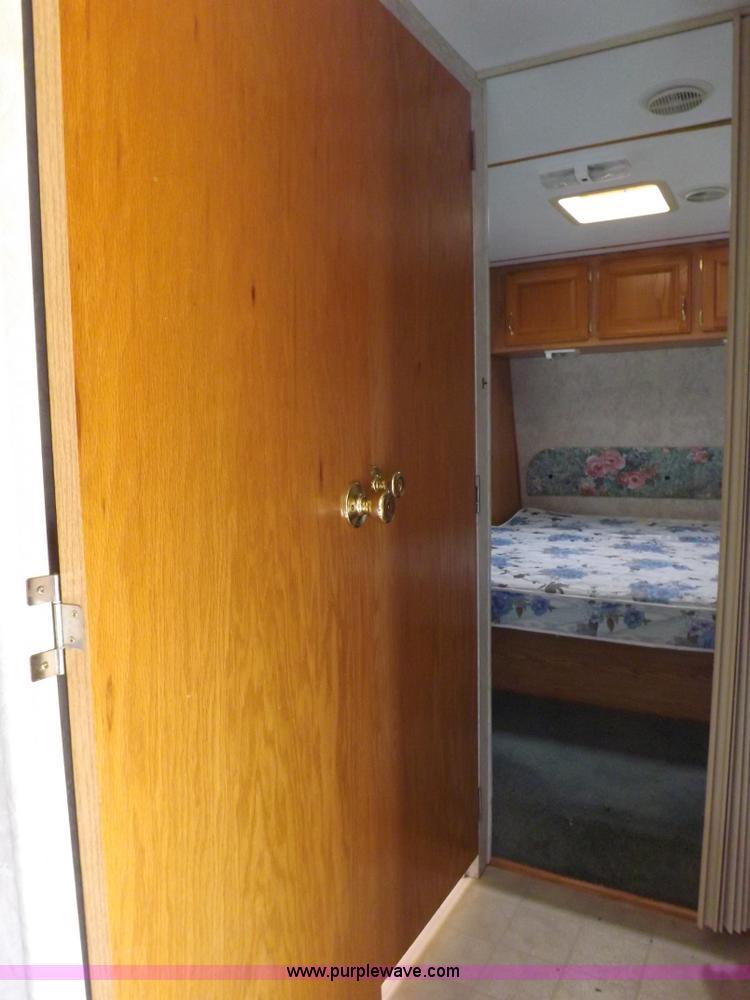 image for item H9082 1996 Seahawk Gulfstream travel trailer