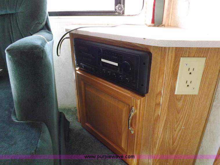 image for item H9082 1996 Seahawk Gulfstream travel trailer