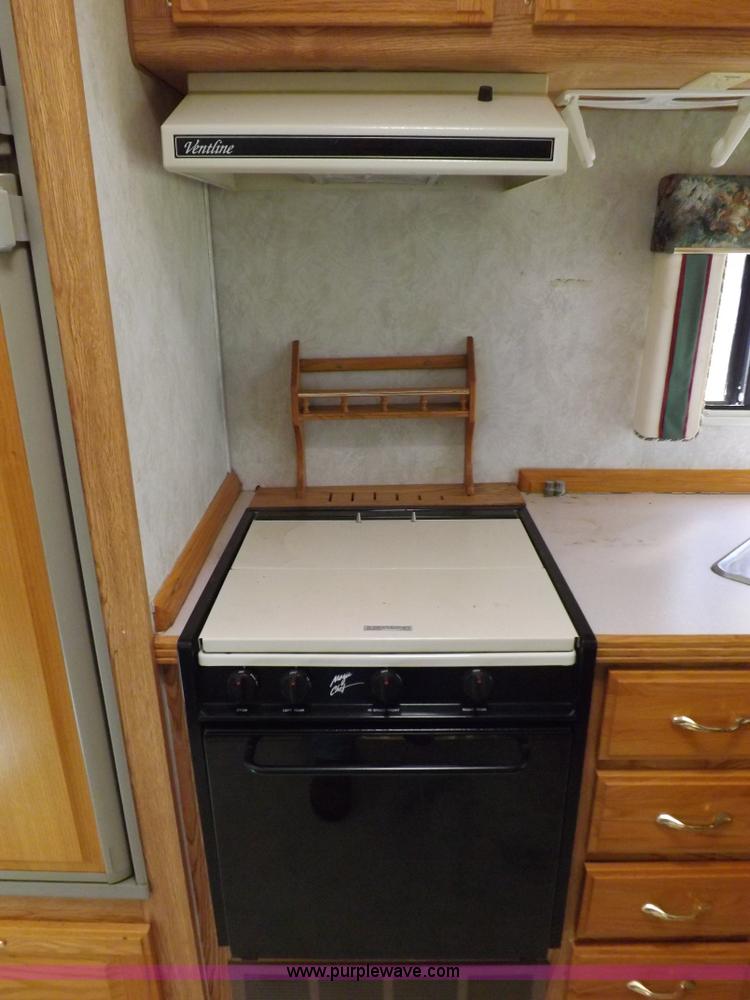 image for item H9082 1996 Seahawk Gulfstream travel trailer