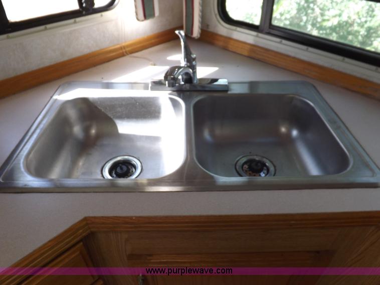 image for item H9082 1996 Seahawk Gulfstream travel trailer