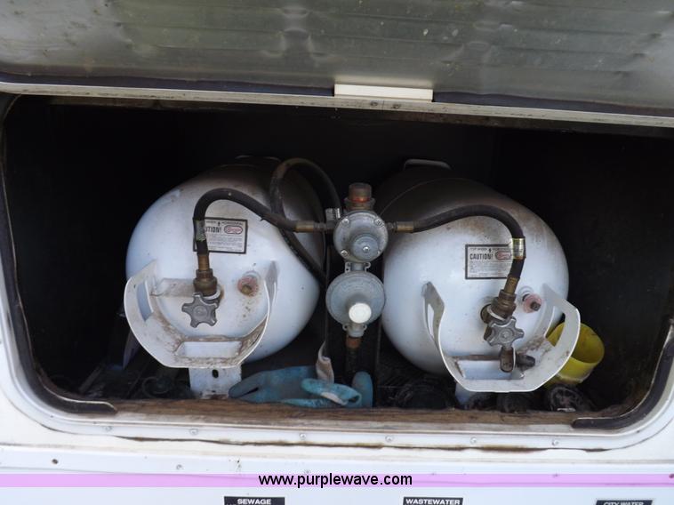 image for item H9082 1996 Seahawk Gulfstream travel trailer