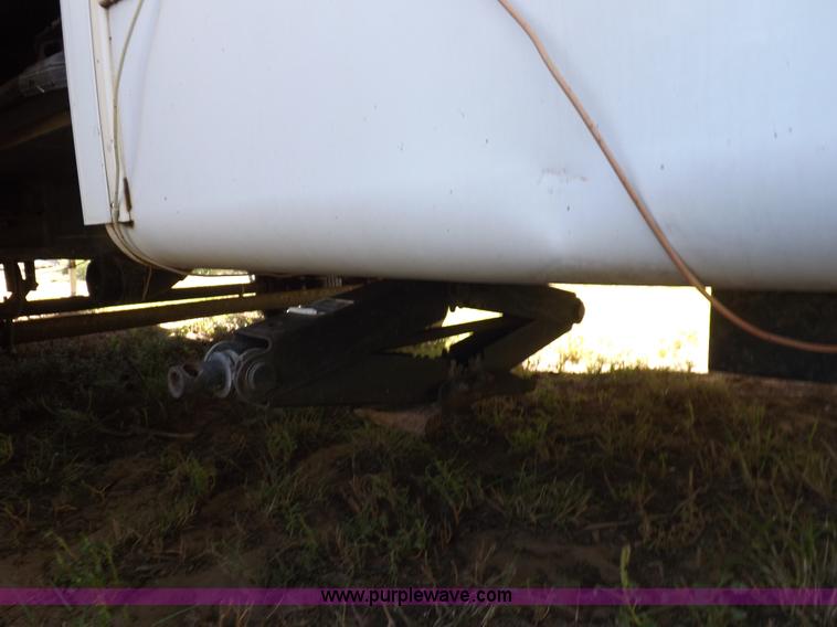 image for item H9082 1996 Seahawk Gulfstream travel trailer