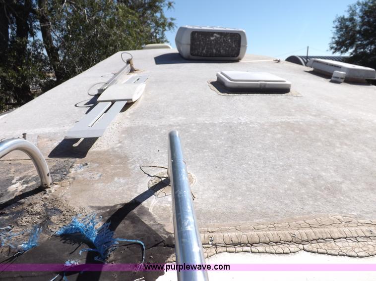 image for item H9082 1996 Seahawk Gulfstream travel trailer