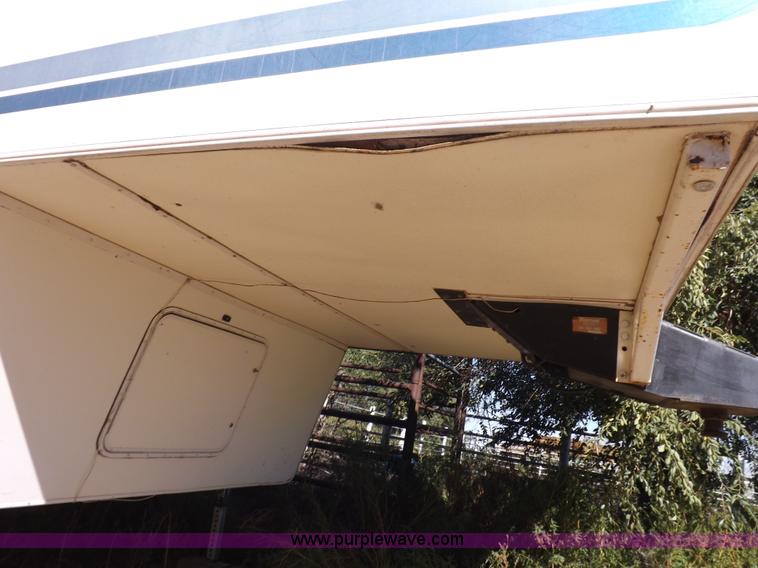 image for item H9082 1996 Seahawk Gulfstream travel trailer