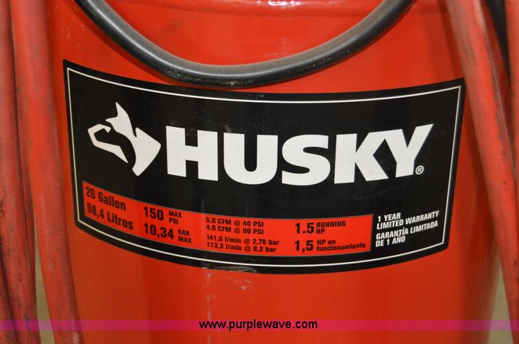 image for item I2945 2002 Titan gooseneck enclosed car hauler trailer