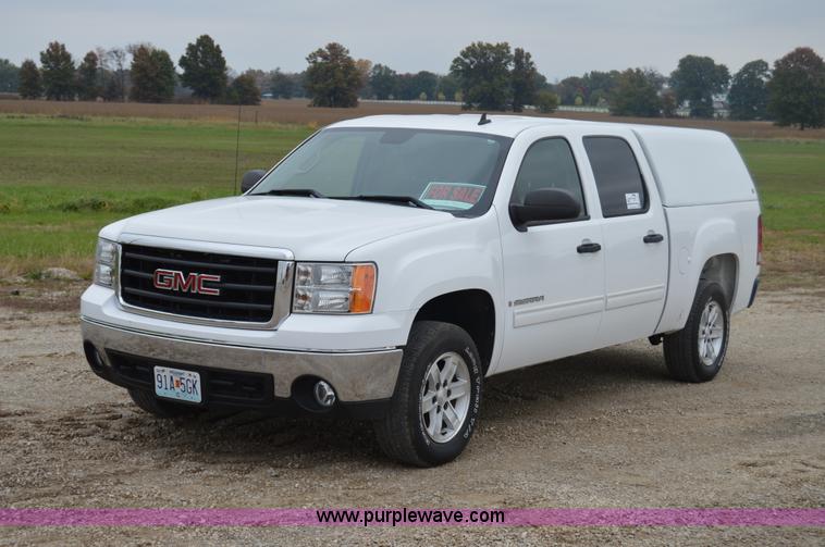 image for item I2947 2008 GMC Sierra 1500 pickup truck
