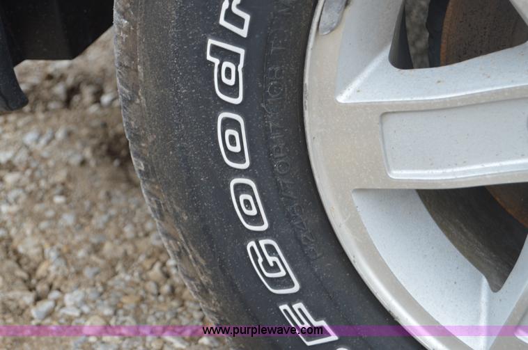 image for item I2947 2008 GMC Sierra 1500 pickup truck