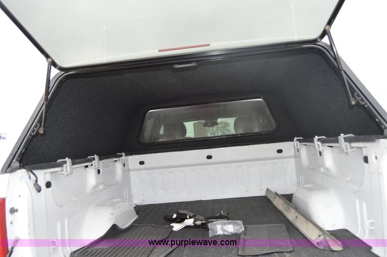 image for item I2947 2008 GMC Sierra 1500 pickup truck