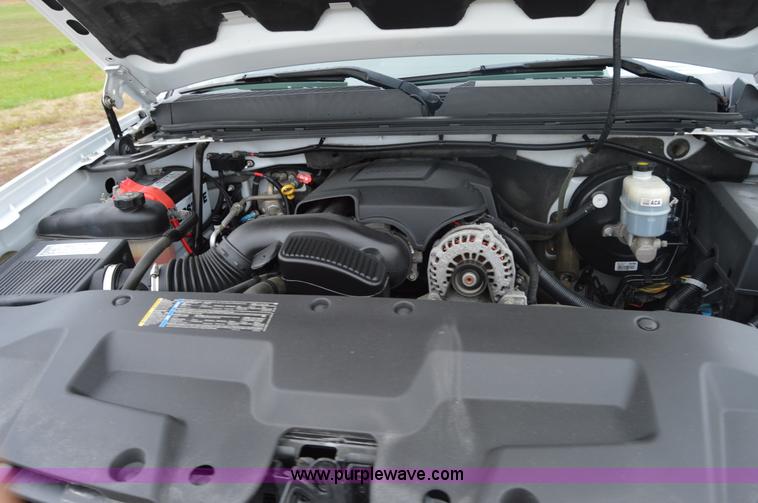 image for item I2947 2008 GMC Sierra 1500 pickup truck