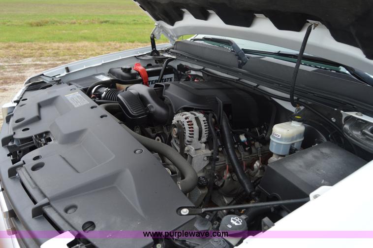 image for item I2947 2008 GMC Sierra 1500 pickup truck