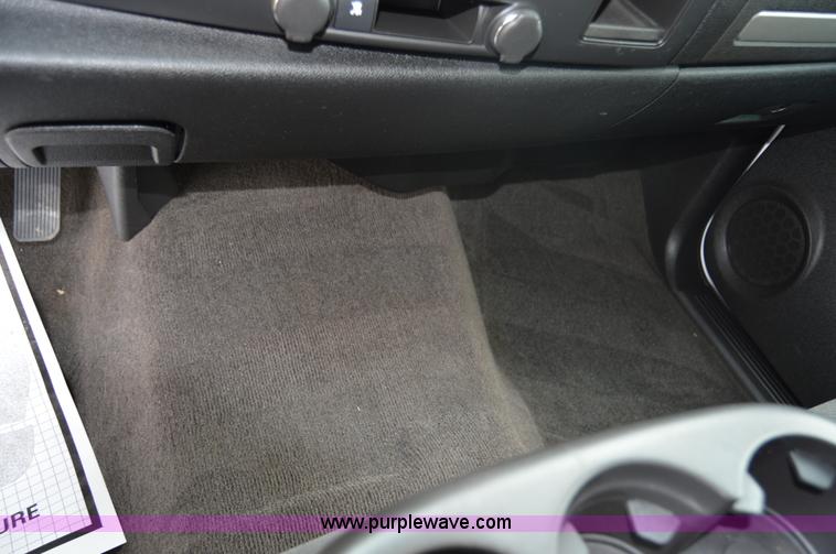 image for item I2947 2008 GMC Sierra 1500 pickup truck