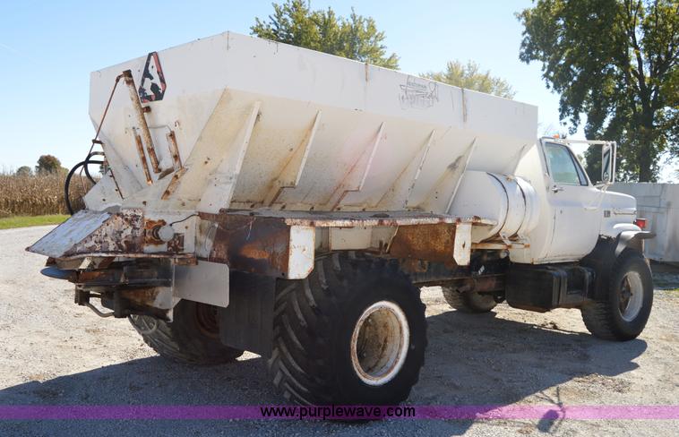 image for item I2958 1982 Chevrolet 70 fertilizer truck