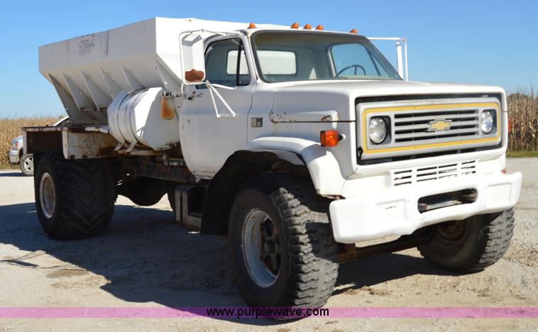 image for item I2958 1982 Chevrolet 70 fertilizer truck
