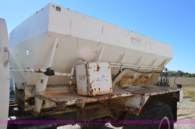 image for item I2958 1982 Chevrolet 70 fertilizer truck