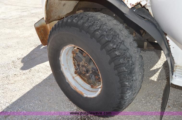 image for item I2958 1982 Chevrolet 70 fertilizer truck