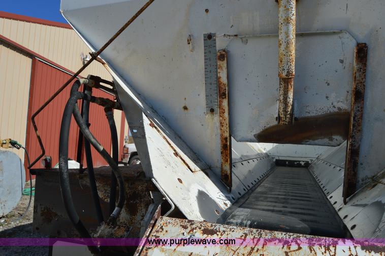 image for item I2958 1982 Chevrolet 70 fertilizer truck