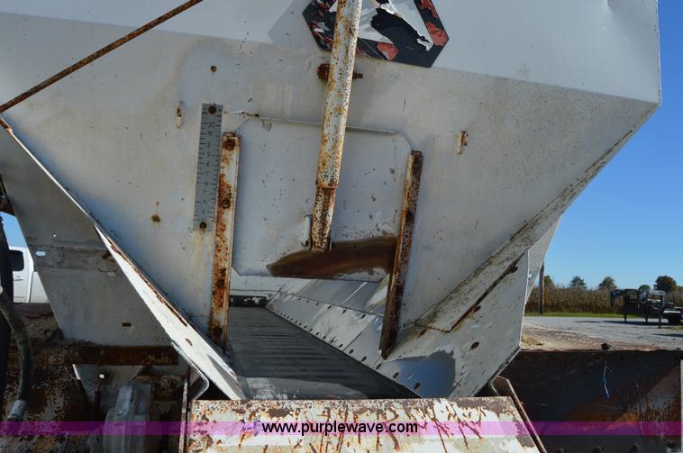 image for item I2958 1982 Chevrolet 70 fertilizer truck