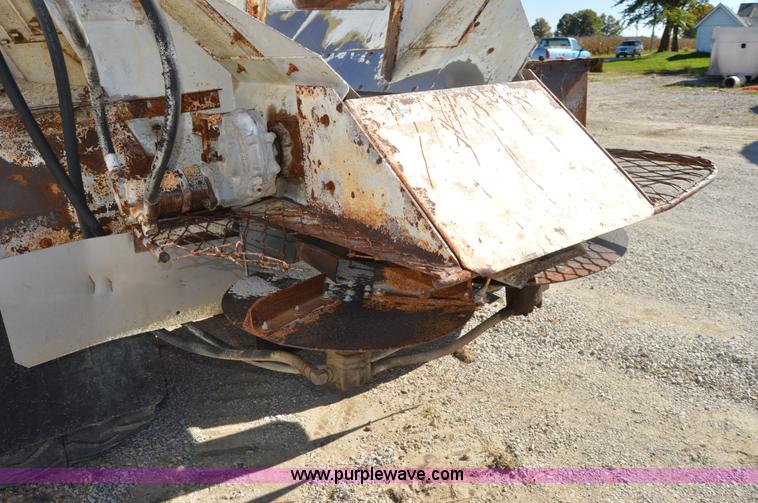 image for item I2958 1982 Chevrolet 70 fertilizer truck