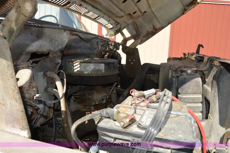 image for item I2958 1982 Chevrolet 70 fertilizer truck