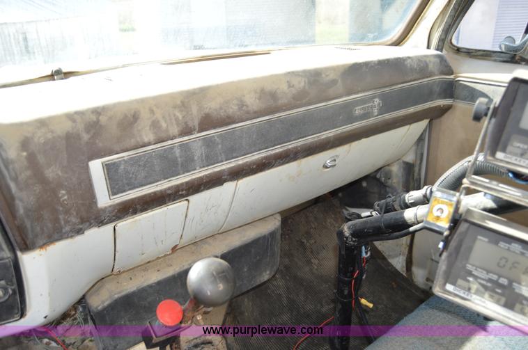 image for item I2958 1982 Chevrolet 70 fertilizer truck