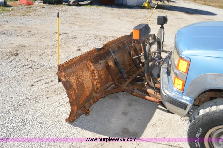 image for item I2959 1996 Chevrolet 2500 plow truck