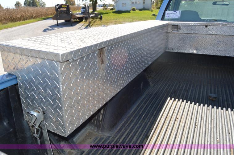 image for item I2959 1996 Chevrolet 2500 plow truck