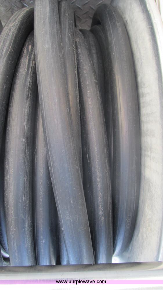 image for item I3210 2000 International 4900 propane truck