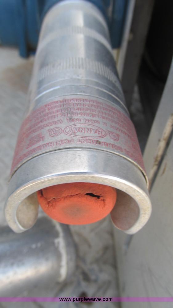 image for item I3210 2000 International 4900 propane truck